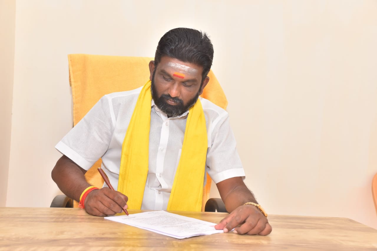 pavani velmurugan.jpg
